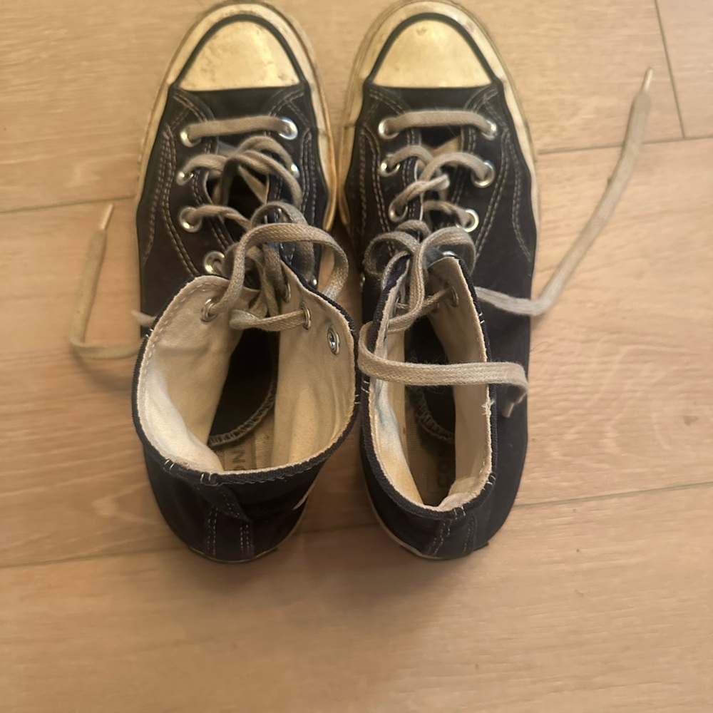Black converse all stars